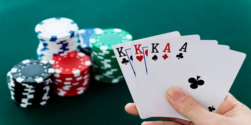Full House (Cù lũ) trong bài Poker